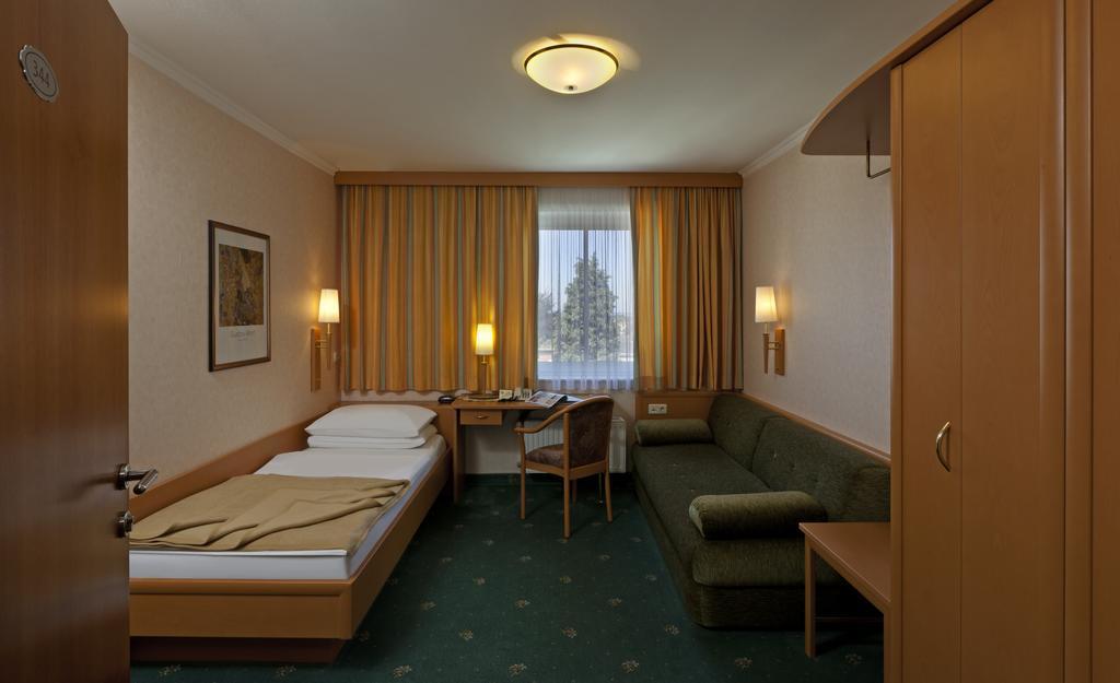 Hotel Hallerhof Bad Hall Exterior foto